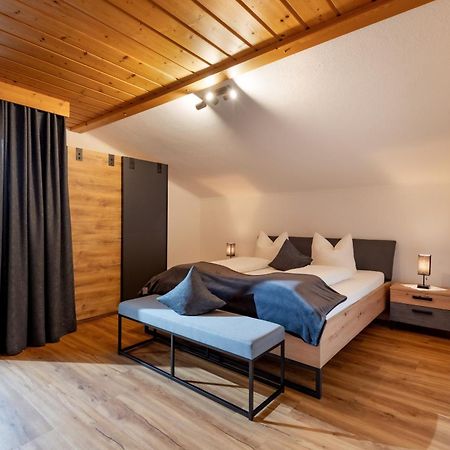 Haus Schroll Apartamento Ried im Zillertal Exterior foto
