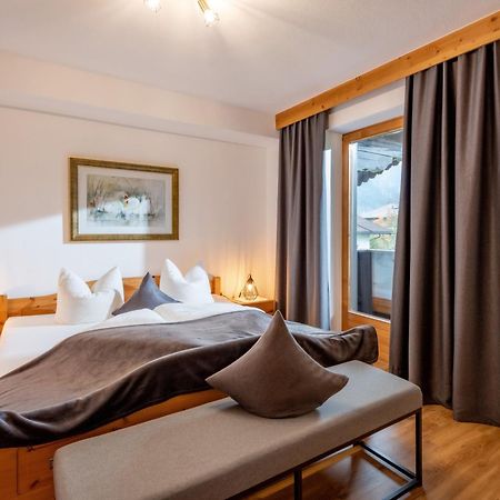 Haus Schroll Apartamento Ried im Zillertal Exterior foto