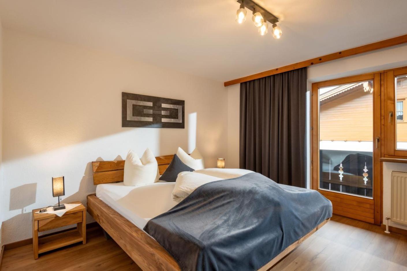 Haus Schroll Apartamento Ried im Zillertal Exterior foto