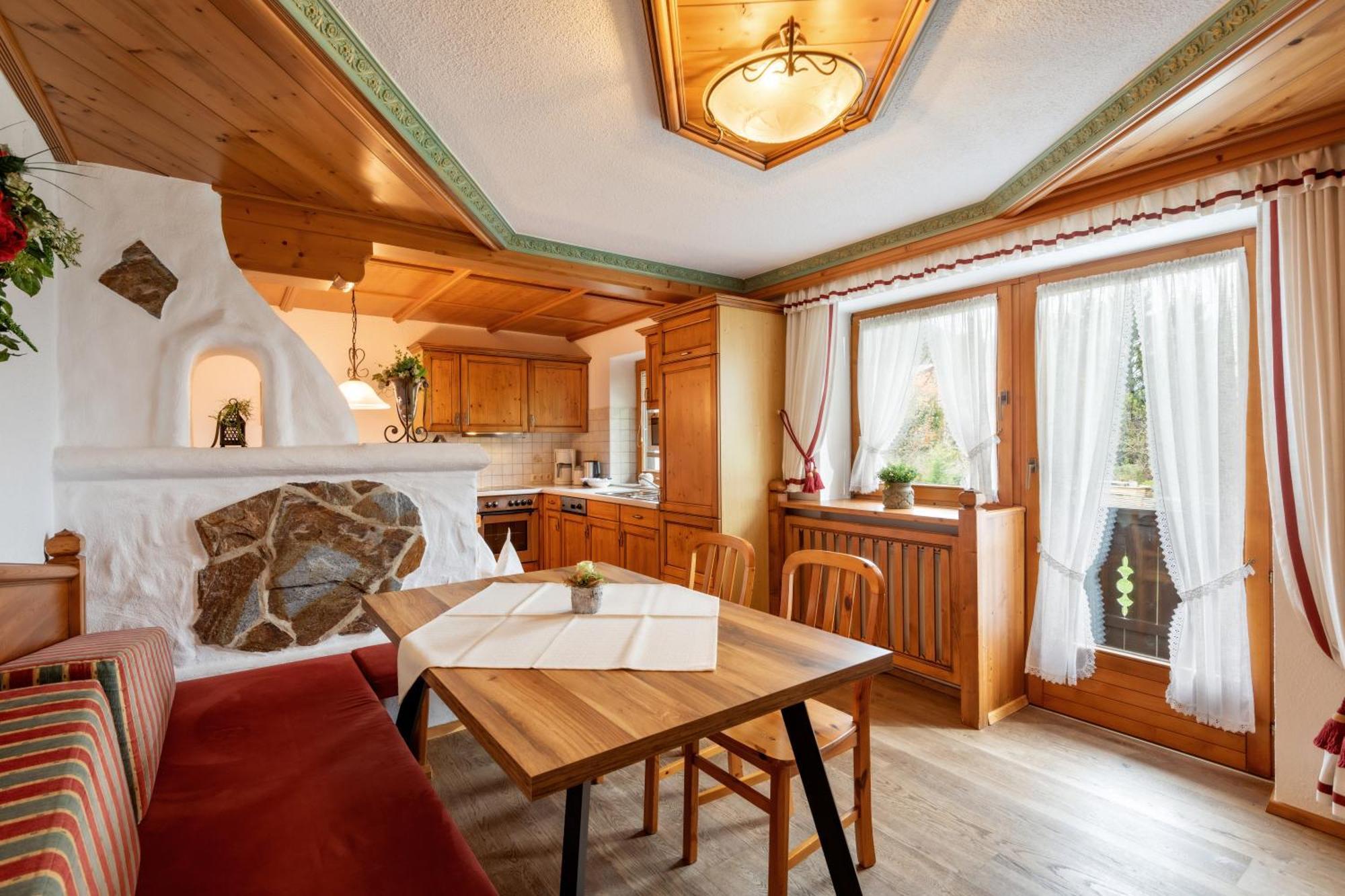Haus Schroll Apartamento Ried im Zillertal Exterior foto