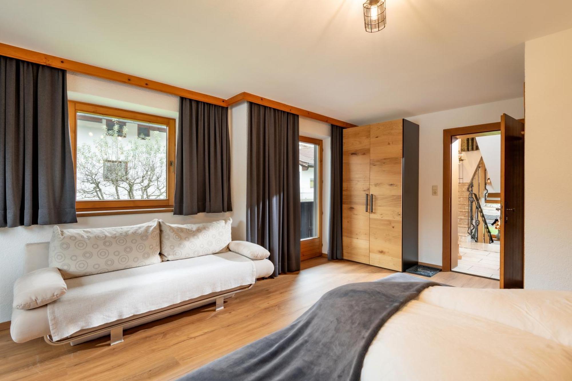 Haus Schroll Apartamento Ried im Zillertal Exterior foto